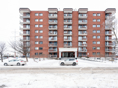 VENDU! Condo Vendre! Montréal - 2 Ch. + 1 SdB + 1 Garage