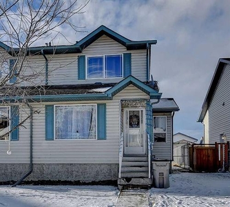 House For Sale In Lakeland, Grande Prairie, Alberta