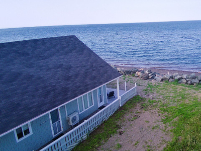 Panoramic Waterfront Cottage, Bunkie and Lot.