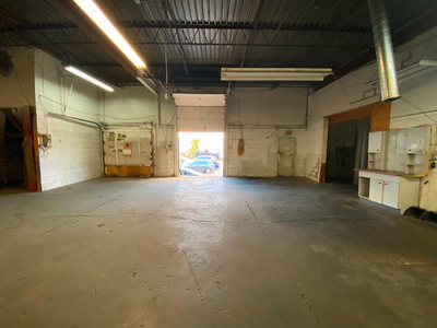 Retail and Warehouse on Finch Ave, For Lease