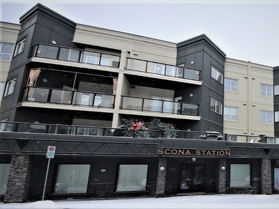 Spacious 2 bedroom condo in convenient Ritchie/Old Strathcona | 301 - 10116 80 Ave NW, Edmonton