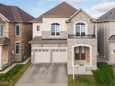 Well Laid Out, Bright & Spacious 4 BR+ Den with 4 Bath Detached