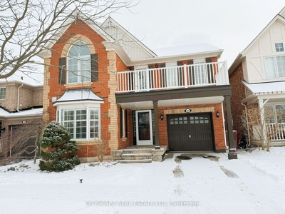 1261 Robson Cres