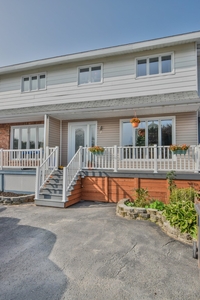 House for sale, 4 Rue Gilbert, Sainte-Anne-des-Monts, QC G4V2K1, CA, in Sainte-Anne-des-Monts, Canada