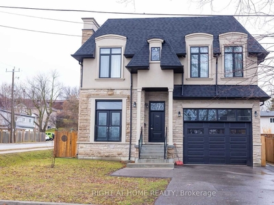 House for sale, 736 Hillview Cres, in Pickering, Canada