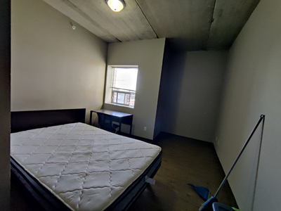 1 Bedroom w/ Private Bathroom - 4+ month Sublet starting May