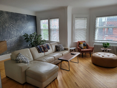 Two Bedroom Furnished Flat Uptown, In Unit Laundry and Parking