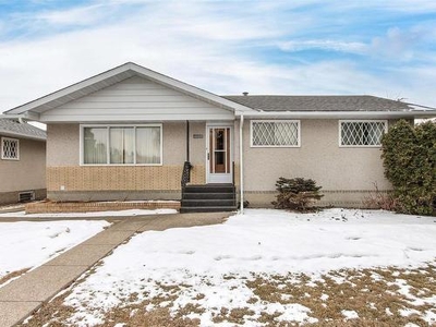 House For Sale In Wellington, Edmonton, Alberta