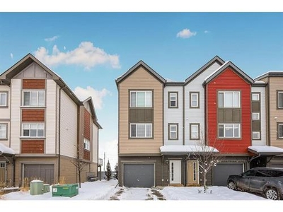 Townhouse For Sale In Copperfield, Calgary, Alberta