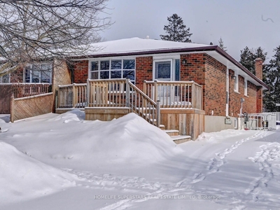 36 Dalegrove Dr Kitchener, ON N2M 2G5