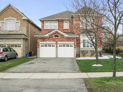 8 Valley Vista Dr Vaughan, ON L6A 0Z2