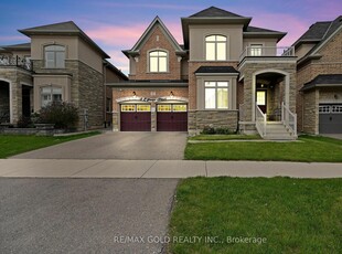 8 Eltesoro St Brampton, ON L6P 4J5