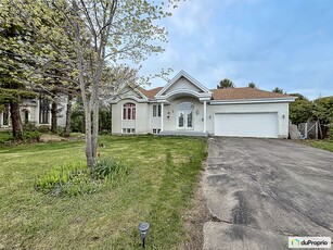 Bungalow for sale Blainville 6 bedrooms 2 bathrooms