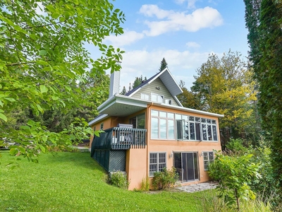House for sale, 51 Ch. du Bord-de-l'Eau, CAPITALE-NATIONALE, Quebec, in Lac-Beauport, Canada