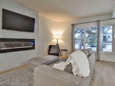 Calgary Duplex For Rent | Huntington Hills | Lovely 3 Bedroom, Renovated Home