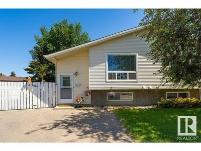 House For Sale In Daly Grove, Edmonton, Alberta