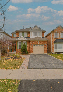 Resale detached in Brampton with finished basement