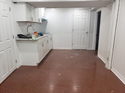 1 bedroom available in 2 bed Basement Apartment for female