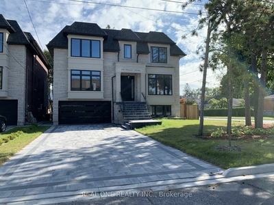 158 Elmwood Ave Richmond Hill, ON L4C 1L1