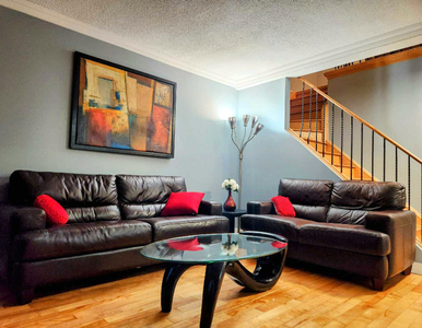 Detached Furnished House at Bathurst and Steeles