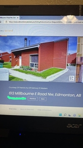 Edmonton Townhouse For Rent | Mill Woods | 3 Bed Room Town House