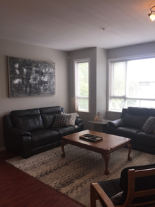 Large Bedroom+Private Bath in 2 Bed Townhome-Utilities Included