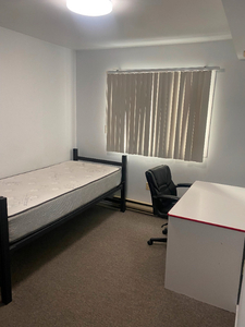 Looking for a student to sublet a unit through Georgian green.