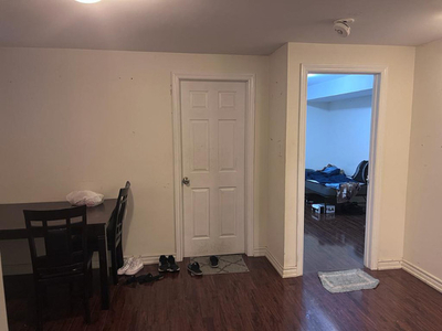 looking for two girls to share a room - (Humber north campus)