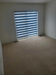 Master Bedroom Available (Hwy 7 and gore road)