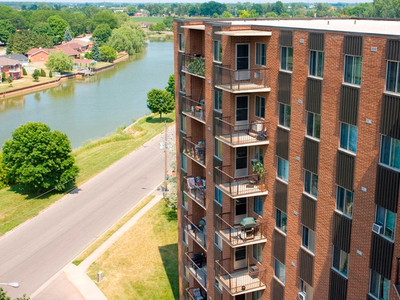 Riverview Towers - 2 Bedroom Deluxe for Rent in Wallaceburg