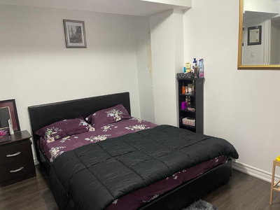 Room on Rent for Girls in Brampton (Sandalwood-Bramalea)