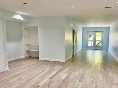 【St.Clair West Station】1BR+living area | From March 1