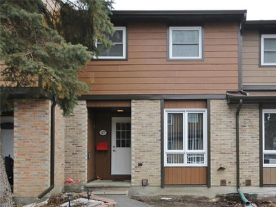 Townhouse 3 beds 1.5 baths in Orleans