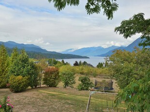 6352 SANDPIPER ROAD Sechelt