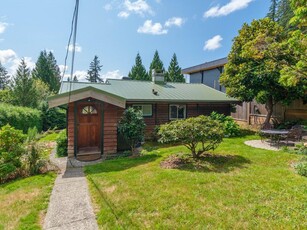 1205 DEMPSEY ROAD North Vancouver