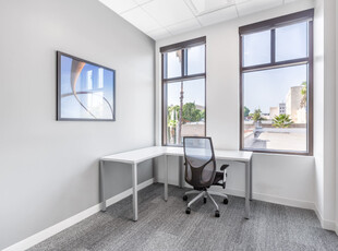 Office rental for 1 person in Spaces The Shift