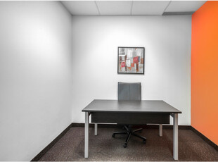 Private office for rent for 2 persons in Rene Levesque