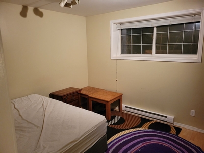 Calgary Room For Rent For Rent | Coventry Hills | Spacious room for rent with