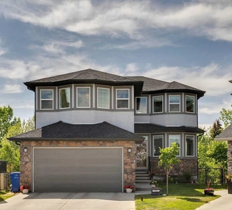 Chestermere Pet Friendly House For Rent | Newly Renovated 3 Bed +Den