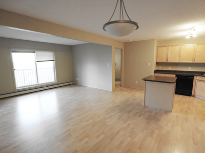 Edmonton Apartment For Rent | MacEwan | Spacious 2 Bed 2 Full