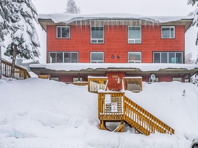 2 bedroom luxury Flat for sale in Big White Ski, Canada